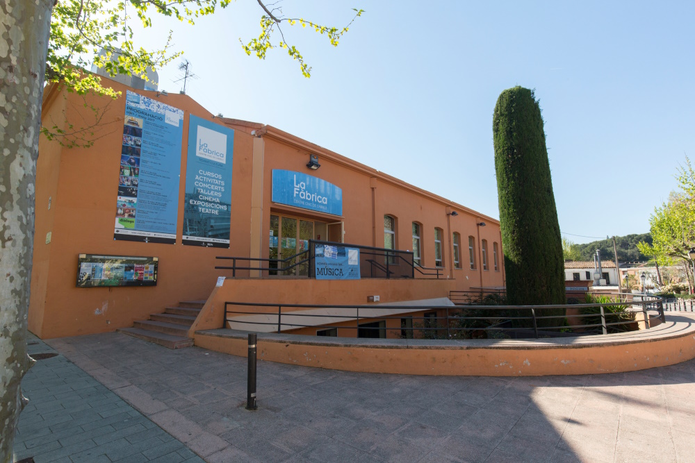 Centre Cívic la Fàbrica de Cabrils. Foto de JM Arenaza